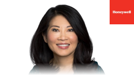 Claudia Chandra photo